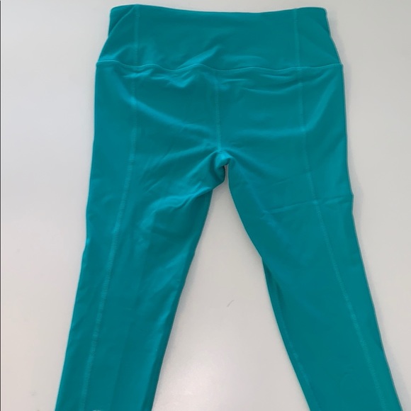 Victoria’s Secret Knockout Capri XS - Picture 3 of 4